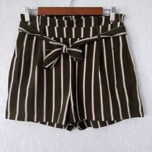 cisono green with white stripe paper bag shorts size medium